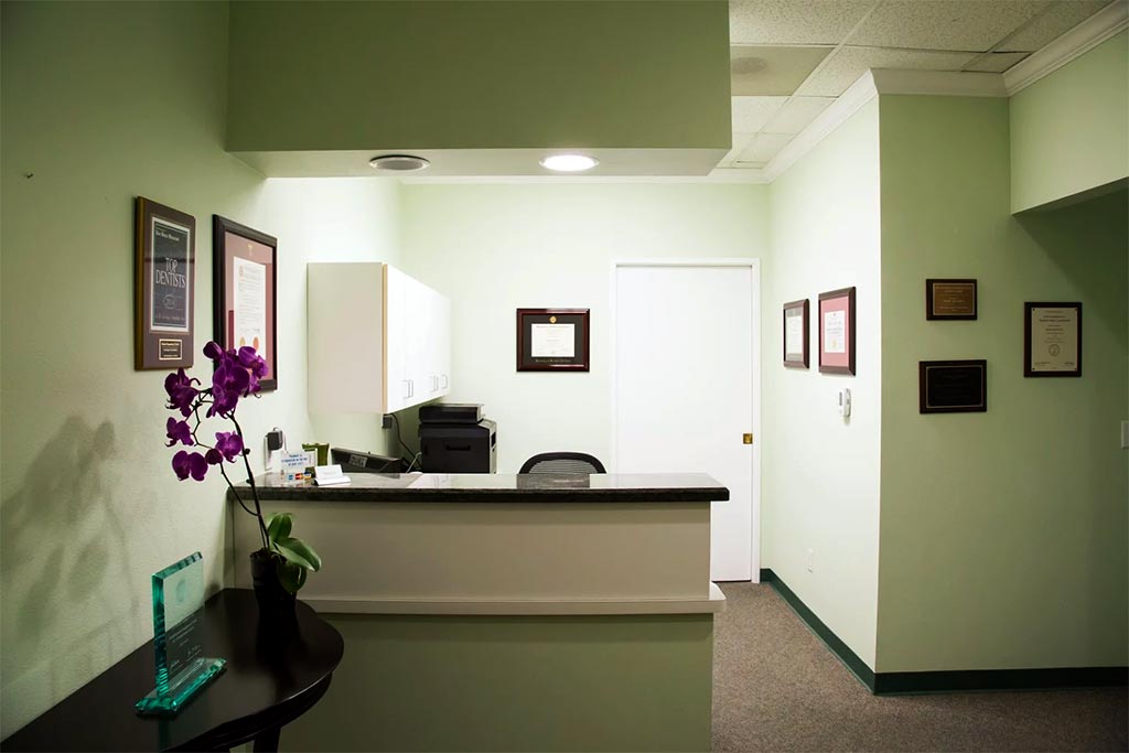 receptionistarea La Jolla Endodontics